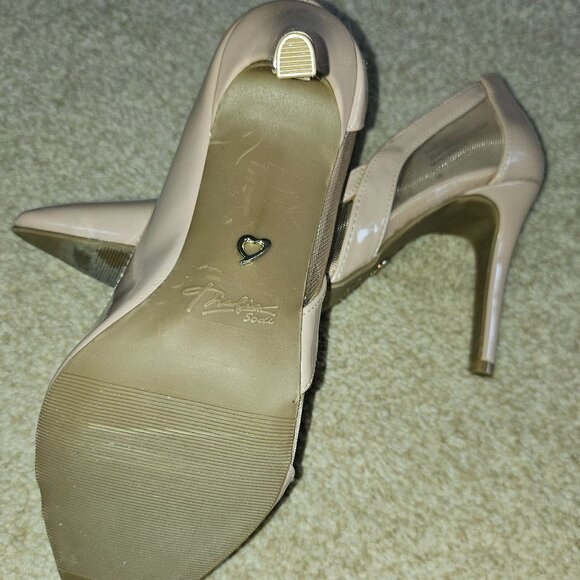 Thalia Sodi Patent Leather Nude 3.5 Inch Heels with Mesh Side Accents Size 6M - Picture 13 of 14